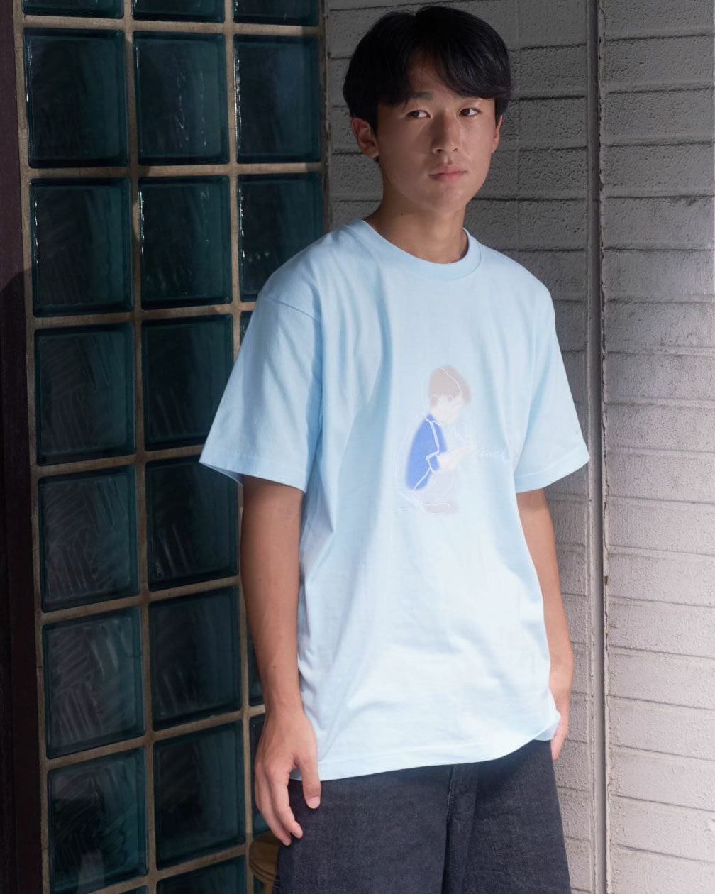 ちいさな探しものTシャツ